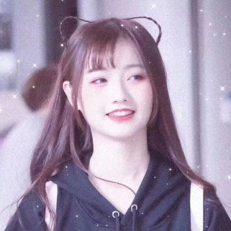 拿针的女孩